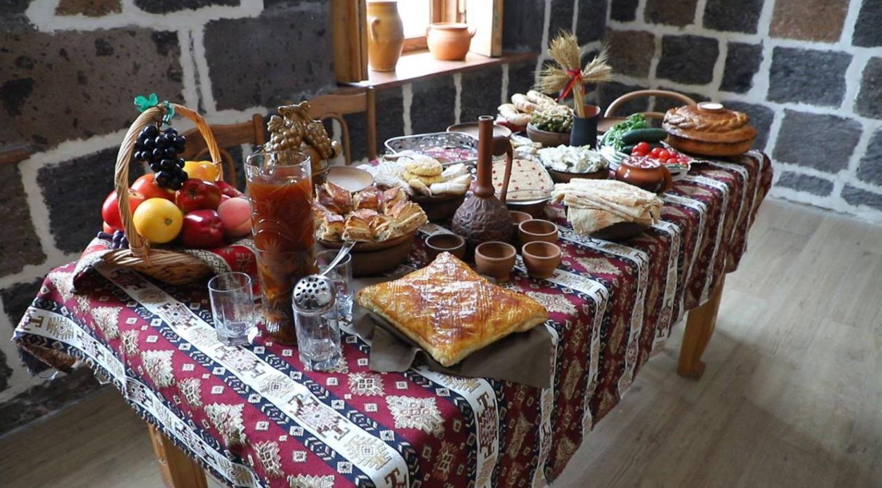 Guesthouse Emma Giumri Zewnętrze zdjęcie